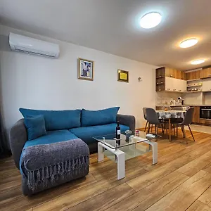 Διαμέρισμα Brand New With Free Parking Near Center, Σόφια