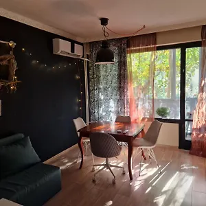  Apartment Homey Art Next To Drujba Metro Stations And Bul.tsarigradsko Shose