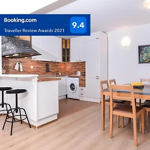 Eleganto - Two Bedroom, Central, Stylish Sofia