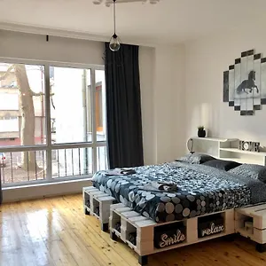 Spacious Modern Vintage Flat In The Heart Of Sofía